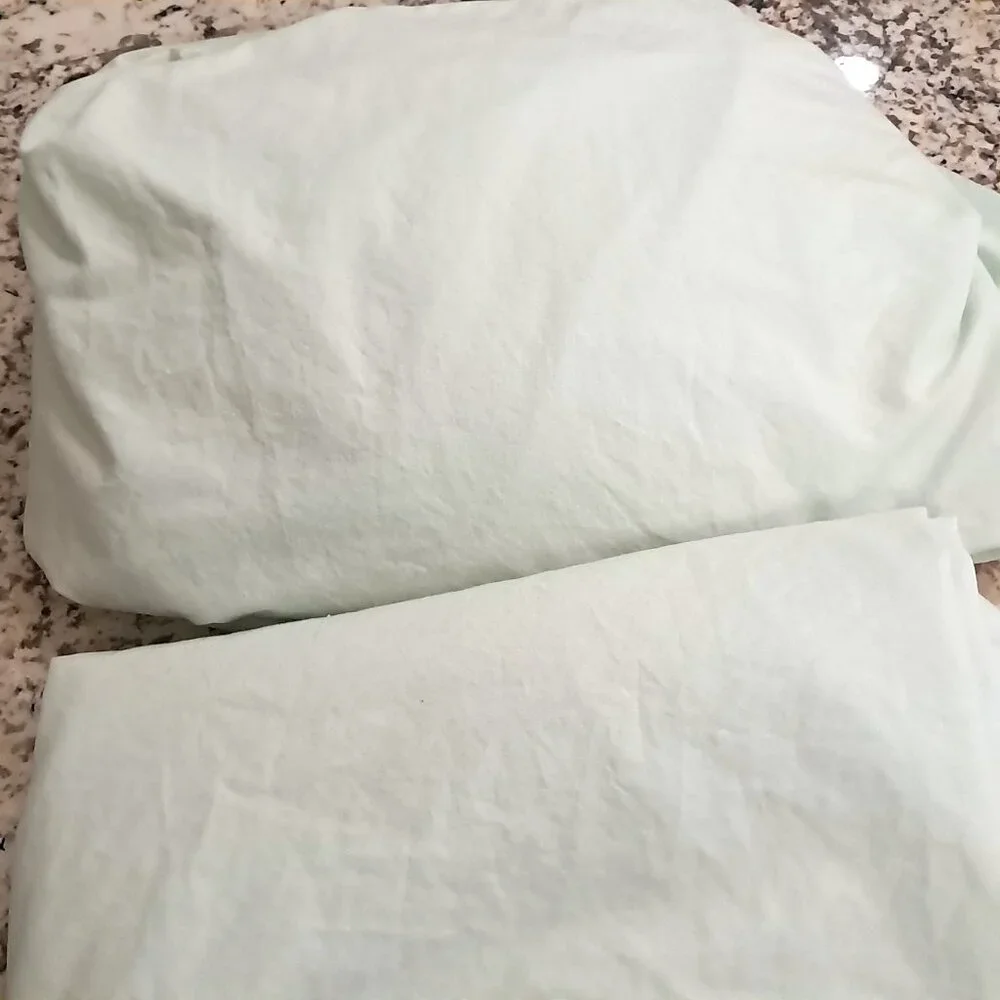 Neiman Marcus QUEEN bed sheets pastel green Egyptian cotton flat & fitted‎ dobby